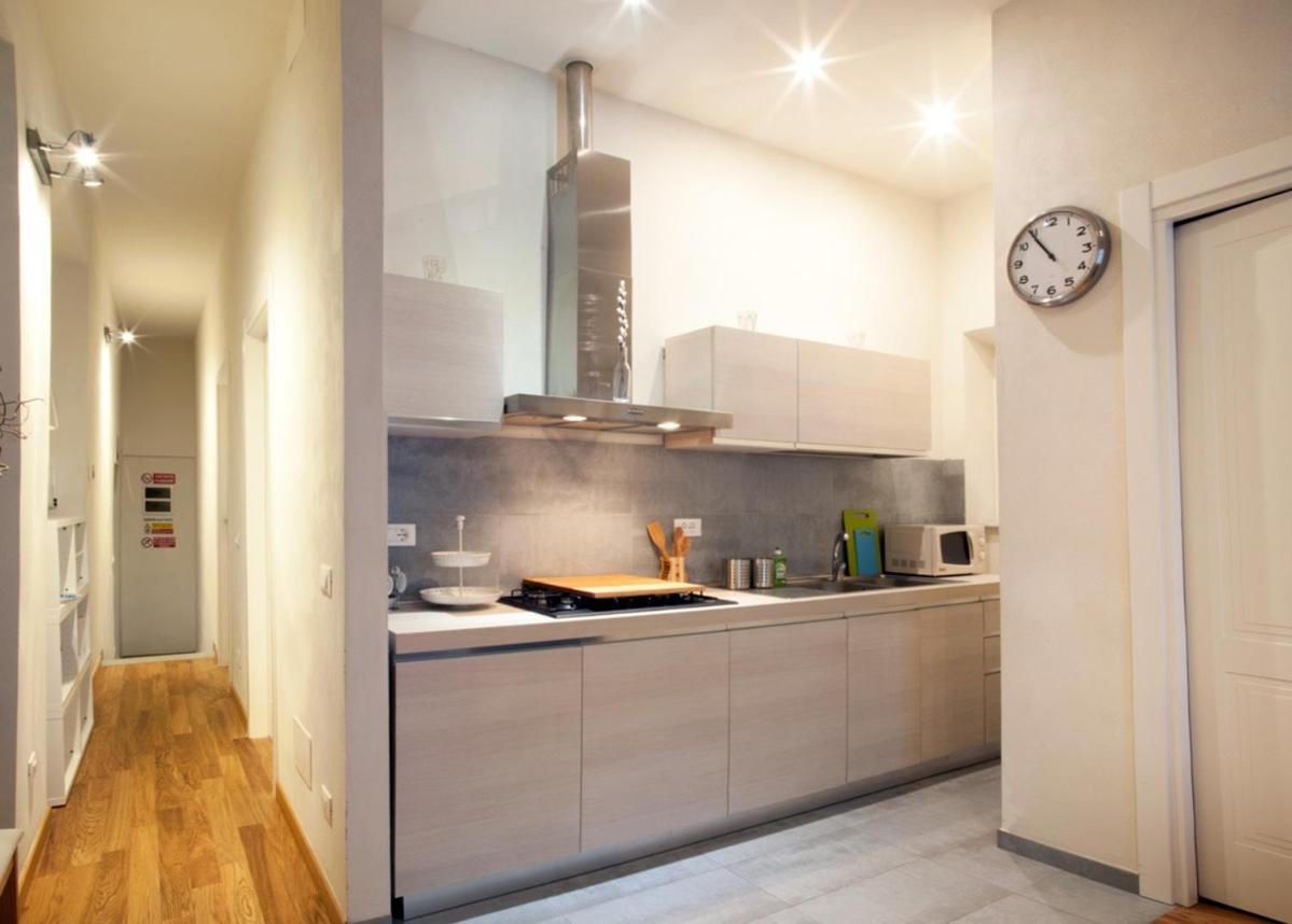 Suite Home Pise Extérieur photo